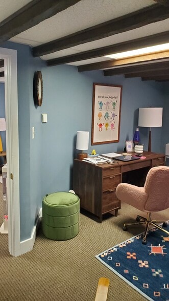 More Photos Of 19 E Market St, Leesburg Office For Lease