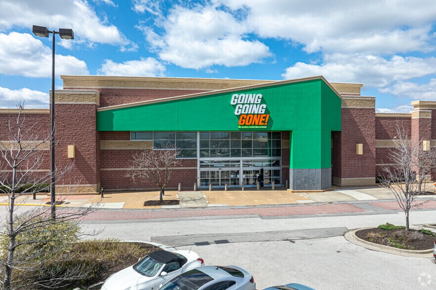 More Photos Of 11750 Strang Line Rd, Olathe Freestanding For Sale