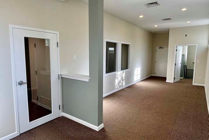 More Photos Of 900 Gardens Blvd, Charlottesville Medical For Sale