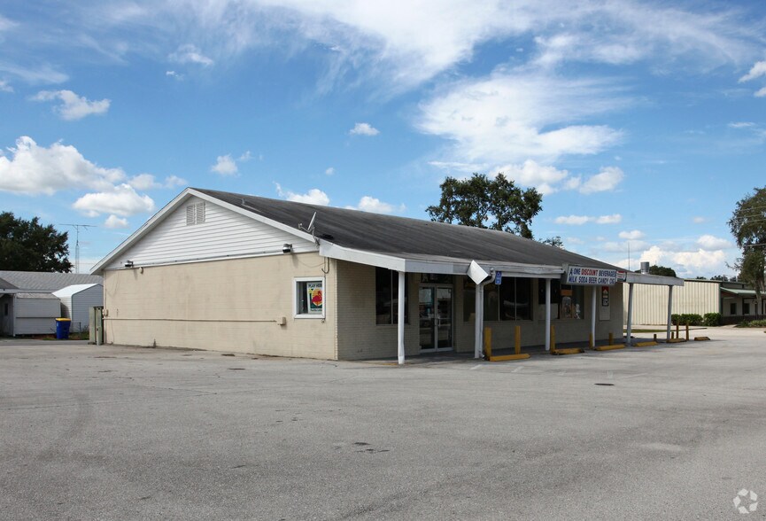 More Photos Of 1499 N Lake Ave, Avon Park Convenience Store For Sale