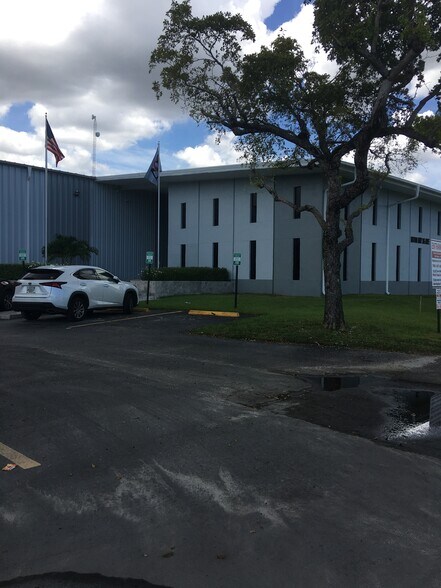 More Photos Of 10700 NW 36th Ave, Miami Warehouse For Lease