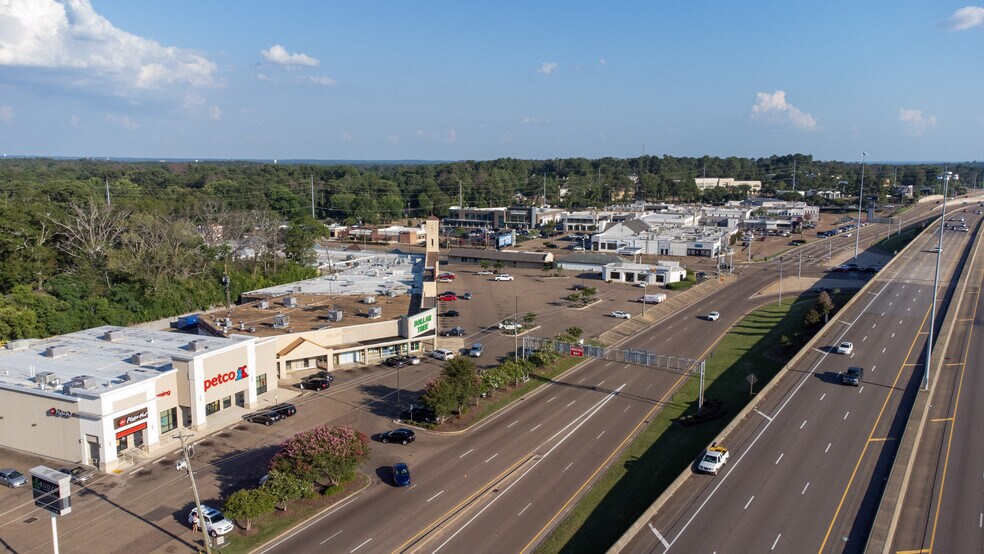 More Photos Of 4680 I-55 N Frontage Rd, Jackson Freestanding For Lease
