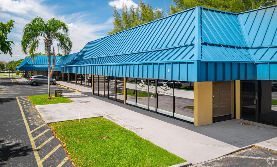More Photos Of 3601 W Commercial Blvd, North Lauderdale Office For Lease