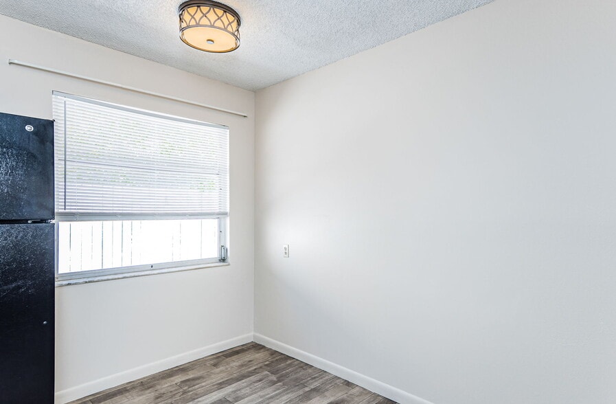 More Photos Of 3025 54th St S, Gulfport Apartments For Sale