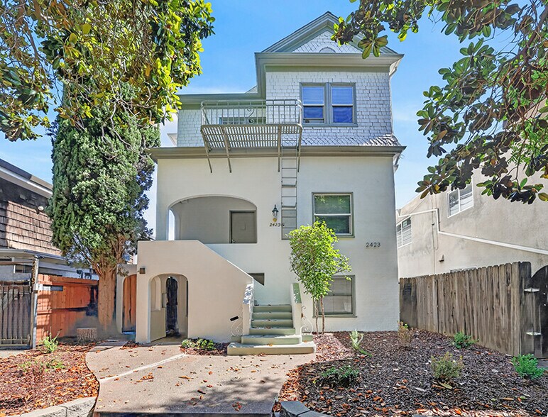 More Photos Of 2423 L St, Sacramento Apartments For Sale