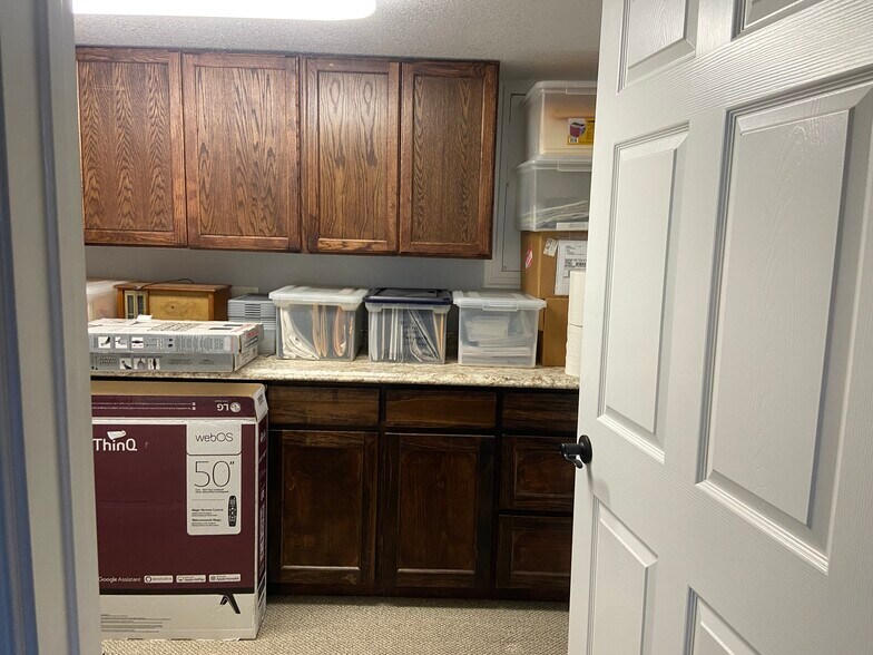 More Photos Of 1047 E Highway 121, Lewisville Self Storage For Lease