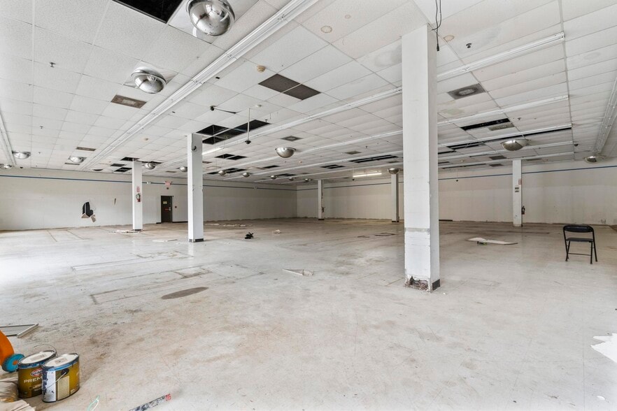 More Photos Of , Bristol General Retail For Sale