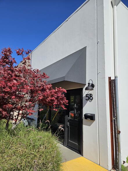 More Photos Of 145 Jordan St, San Rafael Service For Lease