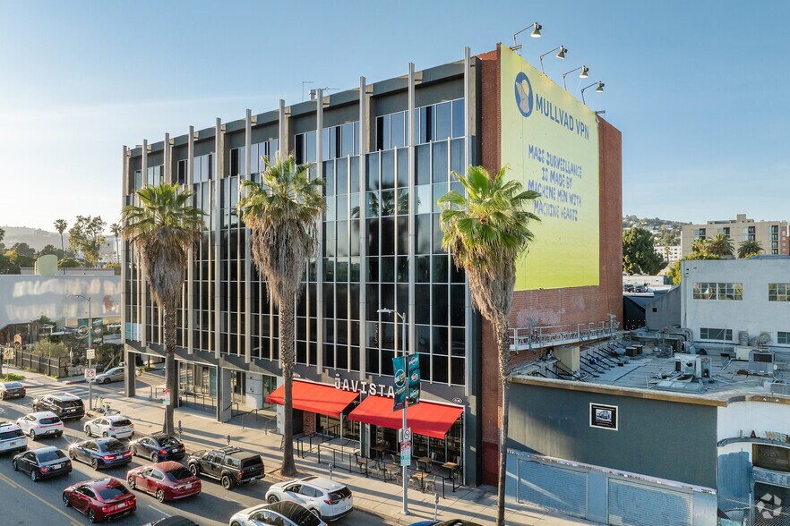 More Photos Of 6725 W Sunset Blvd, Los Angeles Office For Lease