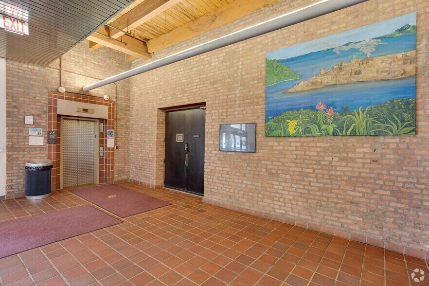 More Photos Of 815 W Van Buren St, Chicago Office For Lease