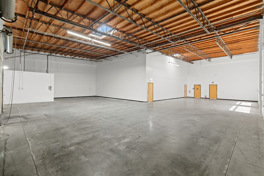 More Photos Of 11264 Monarch St, Garden Grove Warehouse For Sale