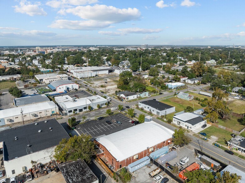 More Photos Of 1108 Princess St, Wilmington Storefront For Sale