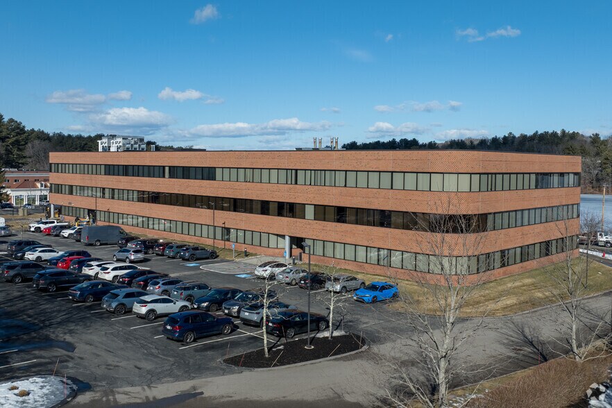 More Photos Of 144 Turnpike Rd, Southborough Office For Lease