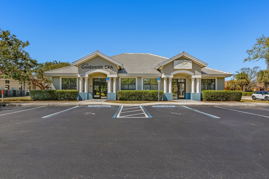 Primary Photo Of 9101 W College Pointe Dr, Fort Myers Medical For Sale