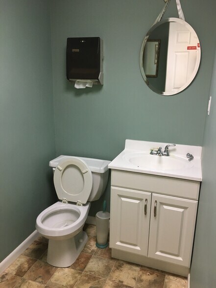 More Photos Of 1440 Conchester Hwy, Boothwyn Medical For Sale
