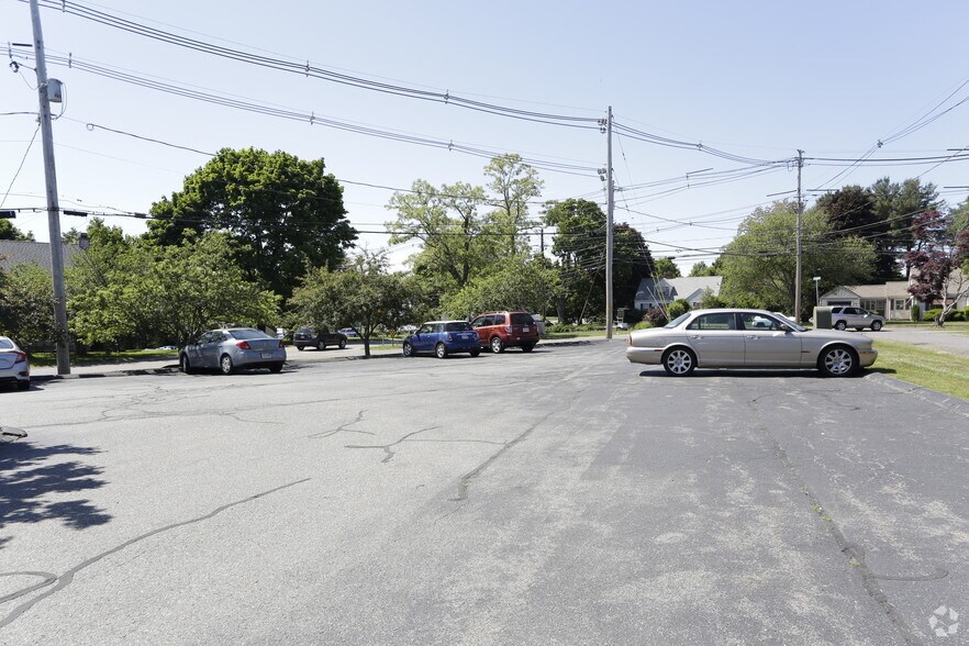 More Photos Of 10 Liberty St, Danvers Office For Sale