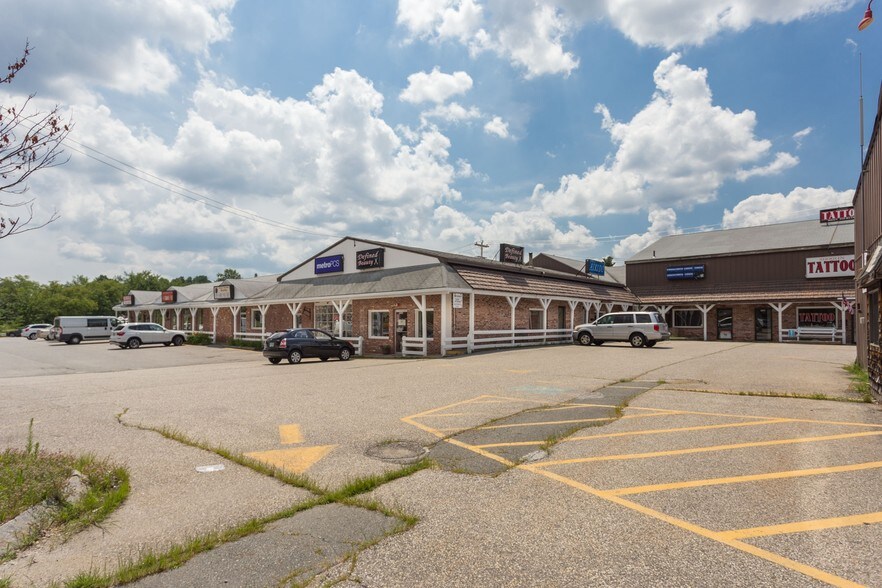 More Photos Of 326 S Broadway, Salem General Retail For Sale