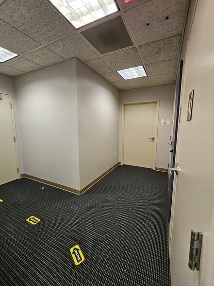 More Photos Of 1120 Professional Blvd, Evansville Office For Sale