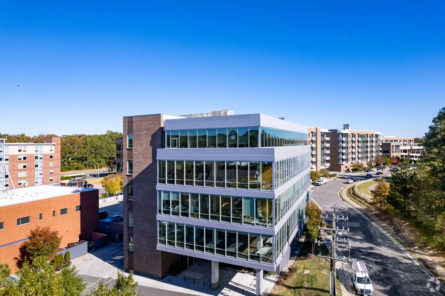 More Photos Of 1011 S Hamilton Rd, Chapel Hill Office For Lease