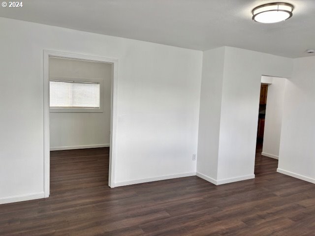 More Photos Of 512 NW Cecil Ave, Roseburg Office For Sale