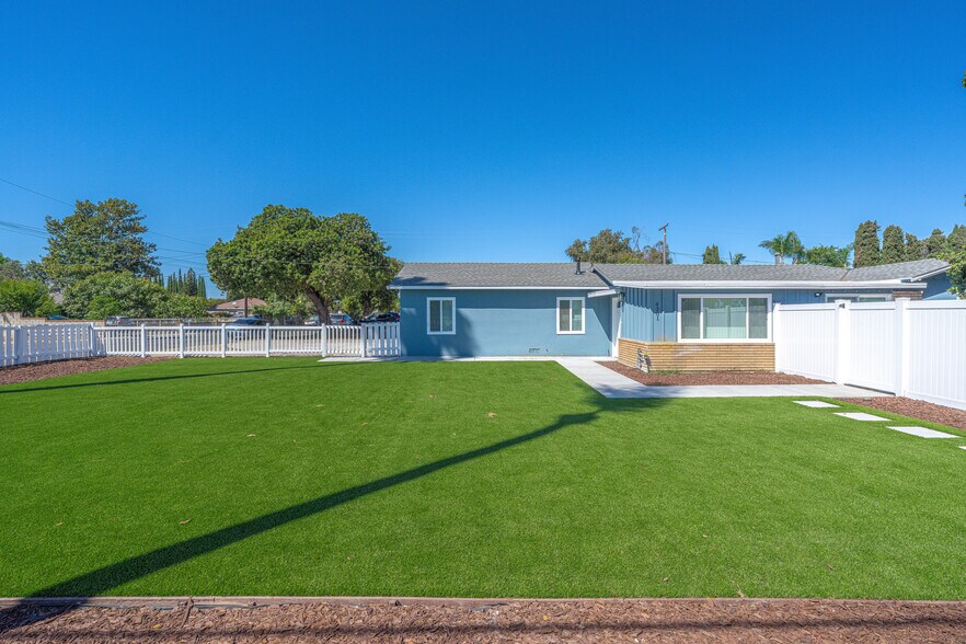 More Photos Of 4301 W Lilac Ave, Santa Ana Multifamily For Sale
