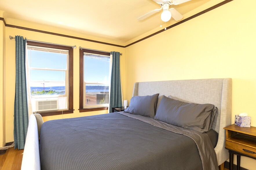 More Photos Of 16 Valley St, Seattle Apartments For Sale