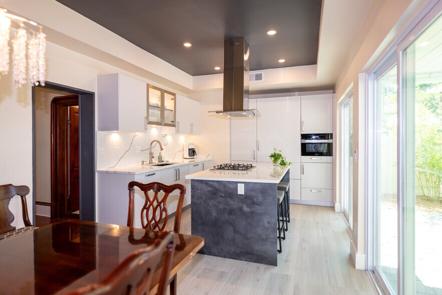 More Photos Of 33 Old Mission Ave, Saint Augustine Specialty For Sale