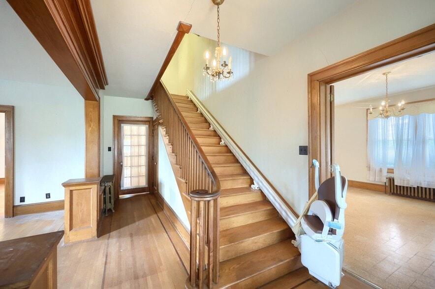 More Photos Of 41 W Main St, Fawn Grove Flex For Sale