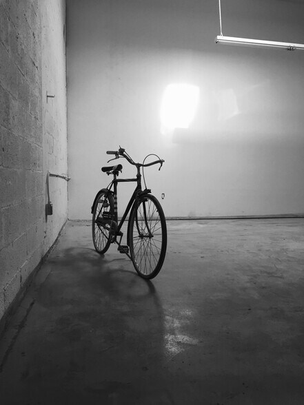 More Photos Of 255 Ne 69th St, Miami Warehouse For Lease