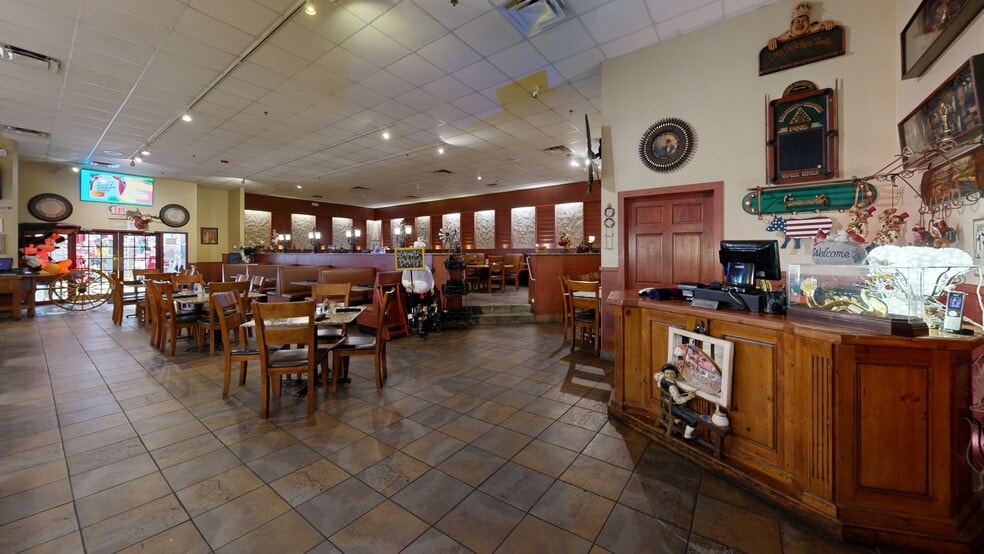 Primary Photo Of 7516 W Irlo Bronson Memorial Hwy, Kissimmee General Retail For Lease