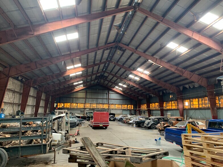 More Photos Of 1 Glass St, Bridgeton Warehouse For Lease
