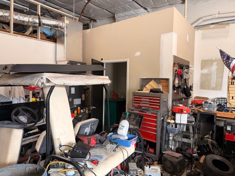 More Photos Of 904 Jan-Mar Ct, Clermont Flex For Lease