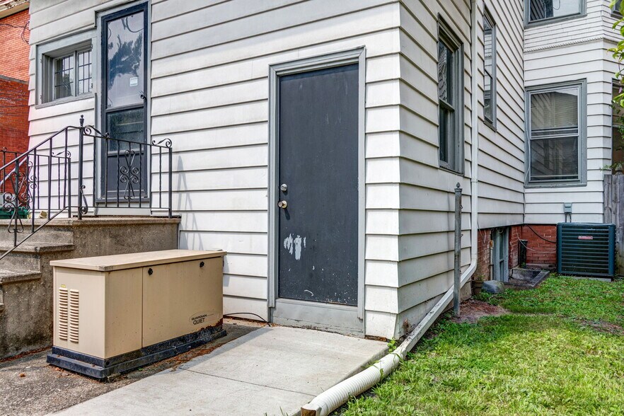 More Photos Of 461 Linwood Ave, Buffalo Apartments For Sale