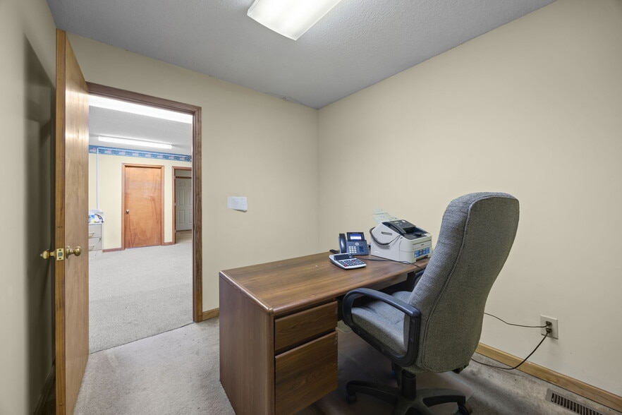 More Photos Of 710 US Highway 52 Highway N, Albemarle Office For Sale