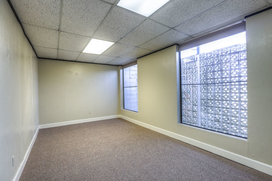 More Photos Of 6907 Almeda Rd, Houston Office For Sale