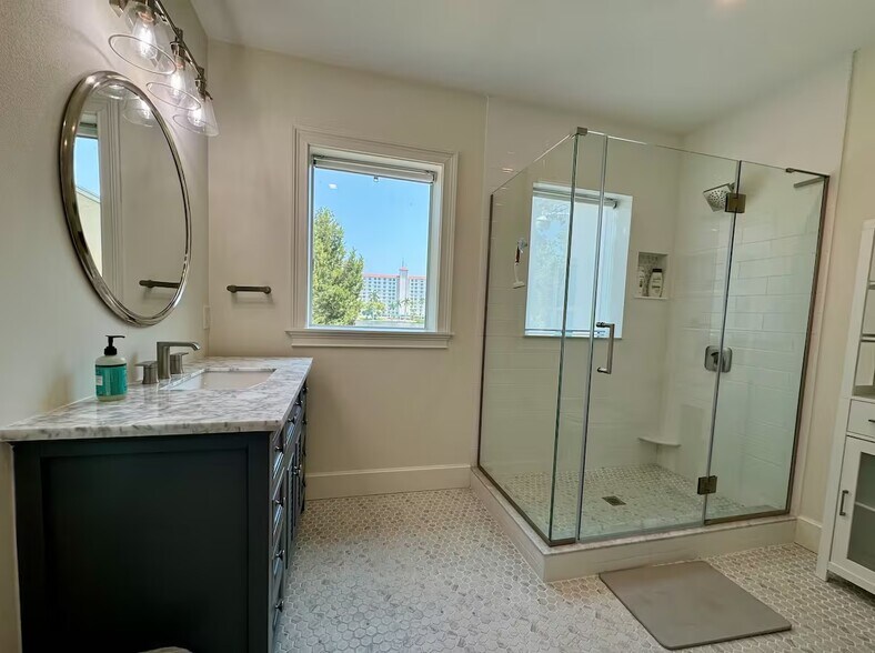 More Photos Of 1732 Manatee Ave, Bradenton Office Residential For Sale