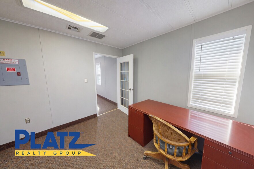 More Photos Of 6436 Belmont Ave, Girard Storefront Retail Office For Lease