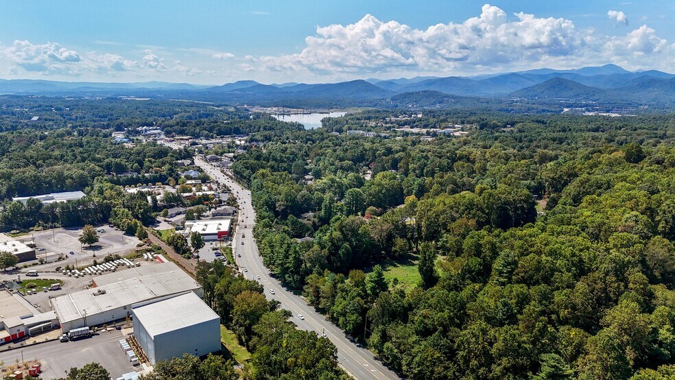 More Photos Of 1945 Hendersonville Rd, Asheville Land For Sale