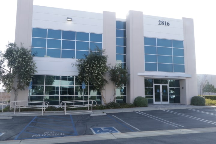 More Photos Of 2816 Columbia St, Torrance Light Distribution For Lease