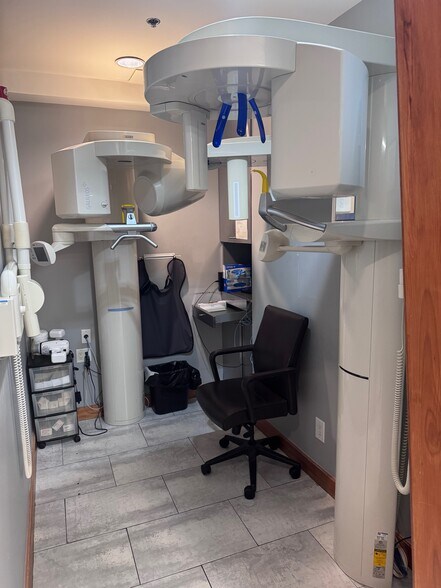 More Photos Of 811-813 Boylston St, Boston Office For Sale