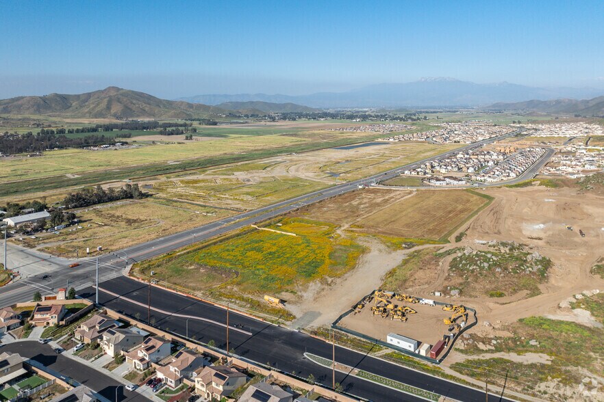 More Photos Of SEC Domenigoni Rd & Leon Rd, Winchester Unknown For Lease