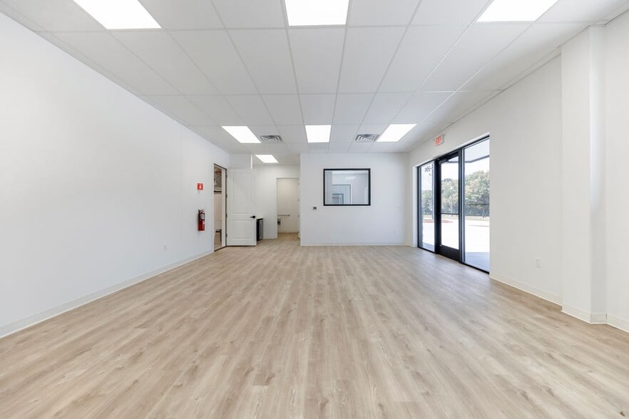 More Photos Of 7532 County Road 202, McKinney Unknown For Lease