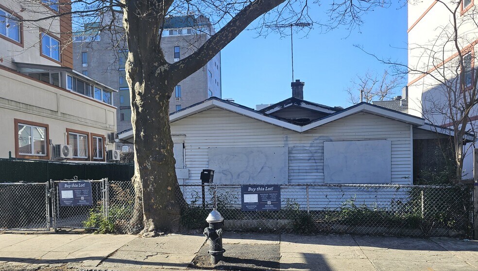Primary Photo Of 2932 Brighton 5th St, Brooklyn Land For Sale