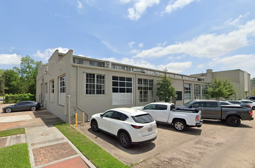 More Photos Of 3401 Harrisburg Blvd, Houston Unknown For Lease