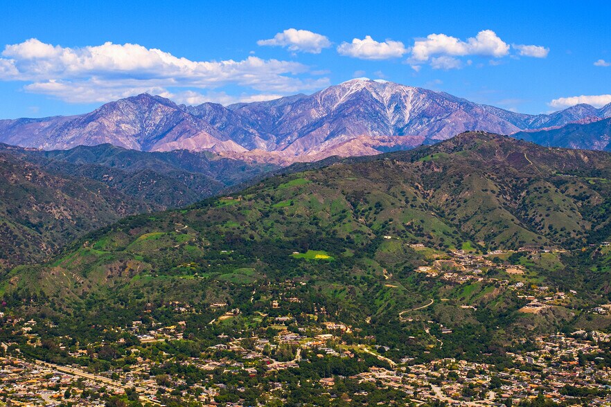 More Photos Of 1060 E Route 66, Glendora Distribution For Sale