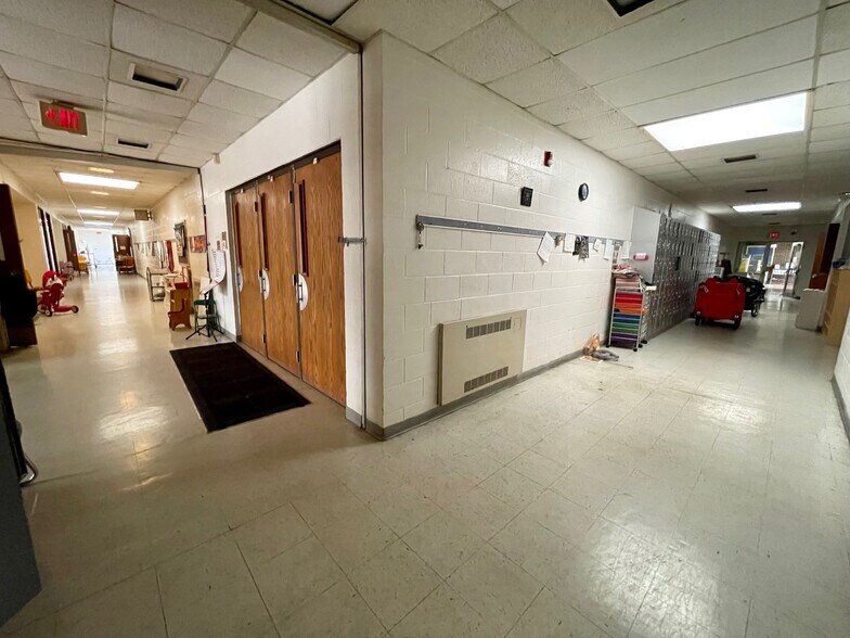 More Photos Of 804 S Purdum St, Kokomo Schools For Sale