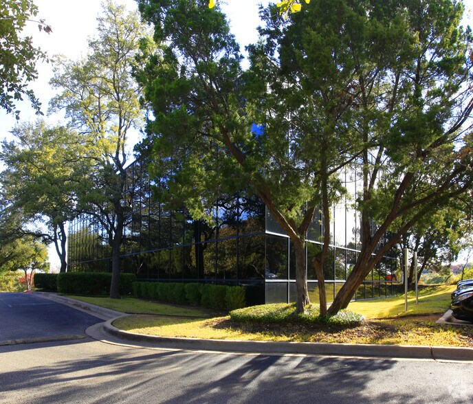 More Photos Of 1001 S Capital Of Texas Hwy, Austin Unknown For Lease