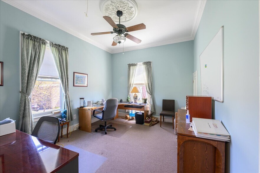 More Photos Of 139 N Ocean Ave, Patchogue Office Residential For Lease