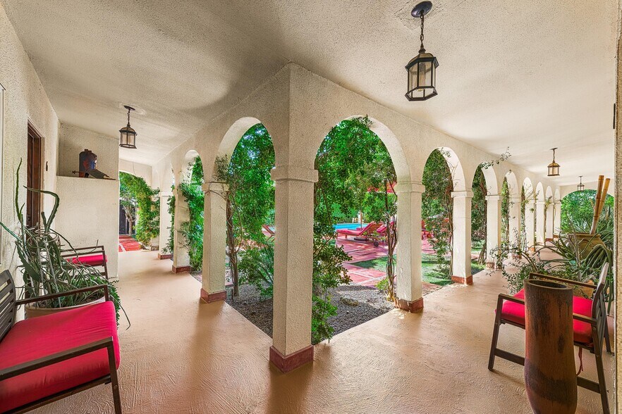 More Photos Of 520 Chuckwalla Rd, Palm Springs Apartments For Sale