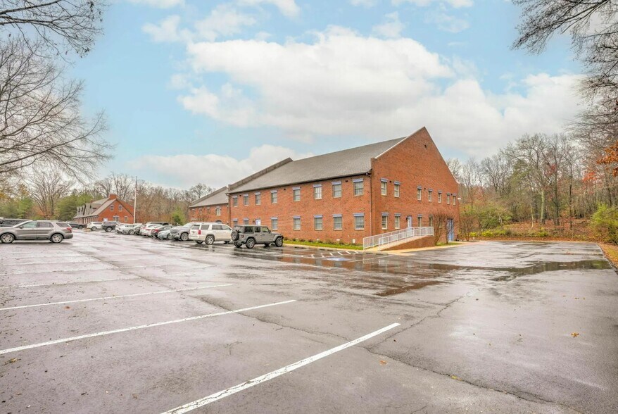 More Photos Of 47332 Thomas Rowe Ln, Lexington Park Office For Lease